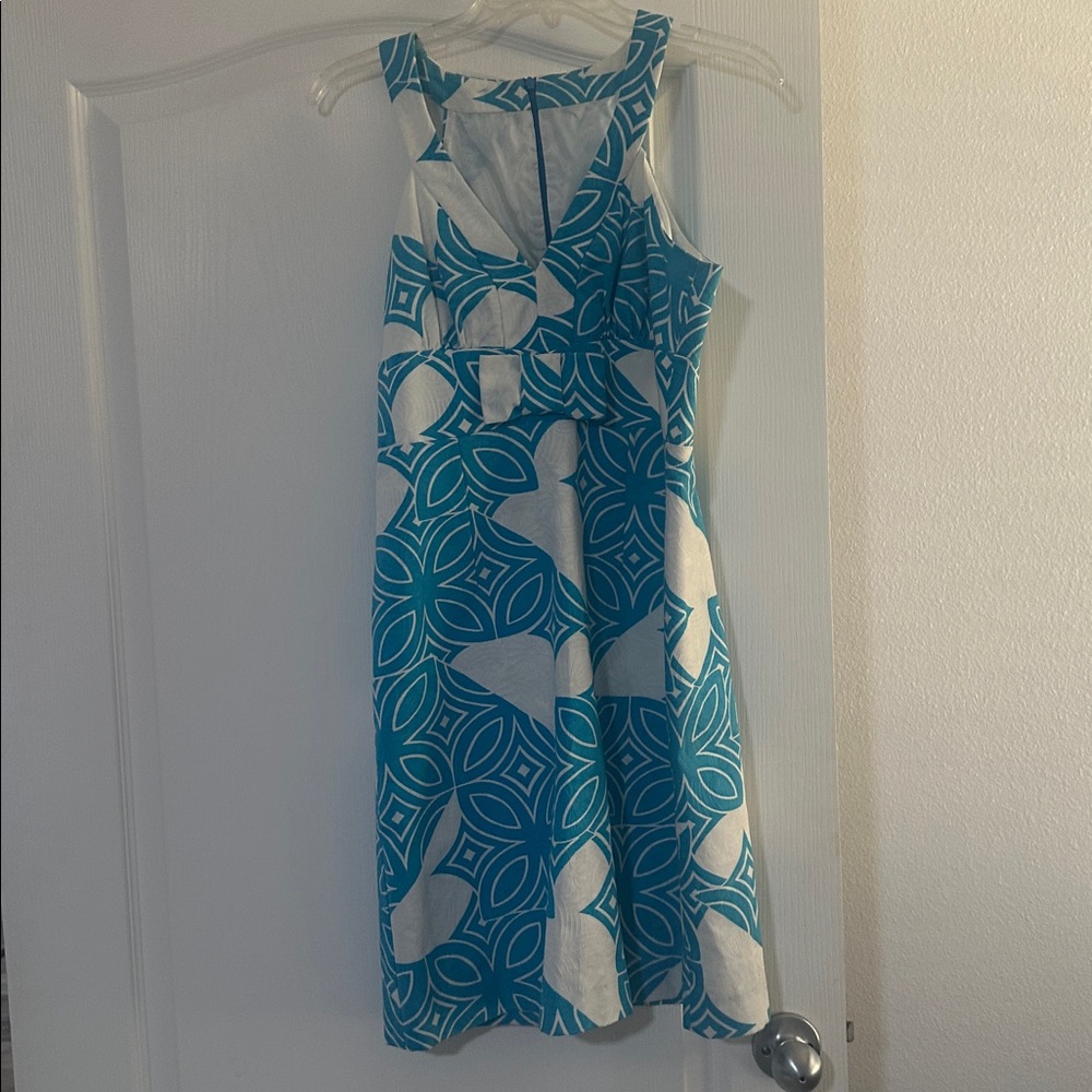 Trina Turk V-Neck Dress Sleeveless Geometric Print Bohemian Party Size 8 Beach